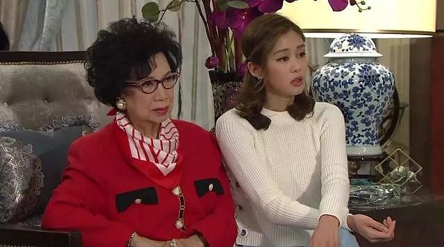 87岁香港电视史上首位女演员病重入院 传已不能进食情况不乐观（组图） - 5