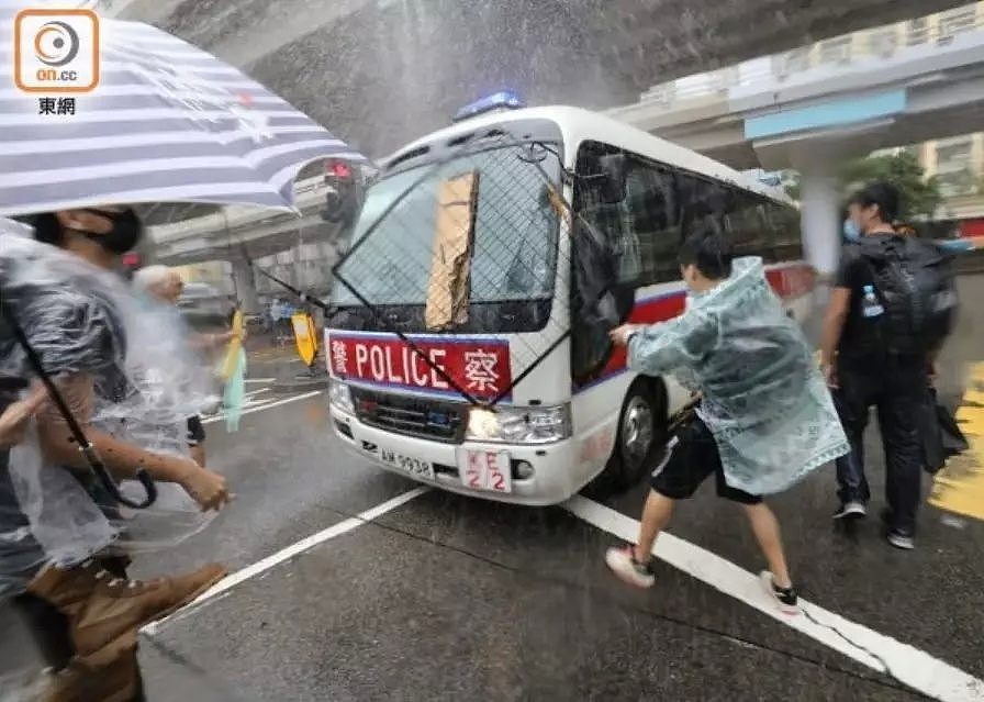 国泰航空机师参与香港非法活动，数千名员工参与罢工、泄露警员隐私！民航局对国泰“动手”，发布安全警告（组图） - 5