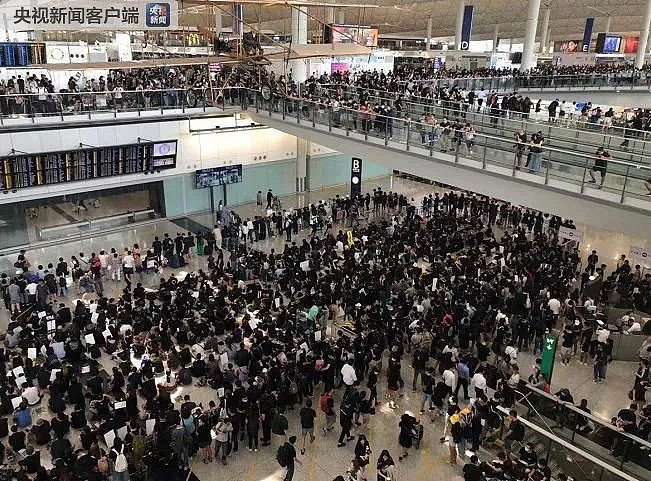 香港机场瘫痪，深圳机场涨停！80万人生计受影响，今天下午或再有非法集会（视频/组图） - 3
