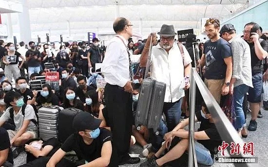 香港激进示威已近失控，舆论吁更强力止暴制乱（视频/组图） - 4