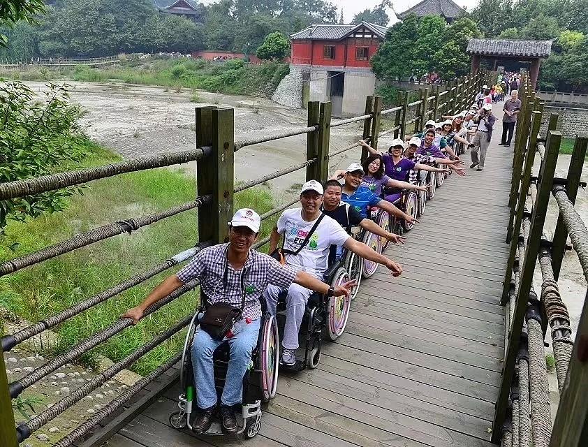 这是2019年最让华人唏嘘的一条新闻！中国的残疾人去哪了？这次的微博热搜，让我找到了答案！ - 7