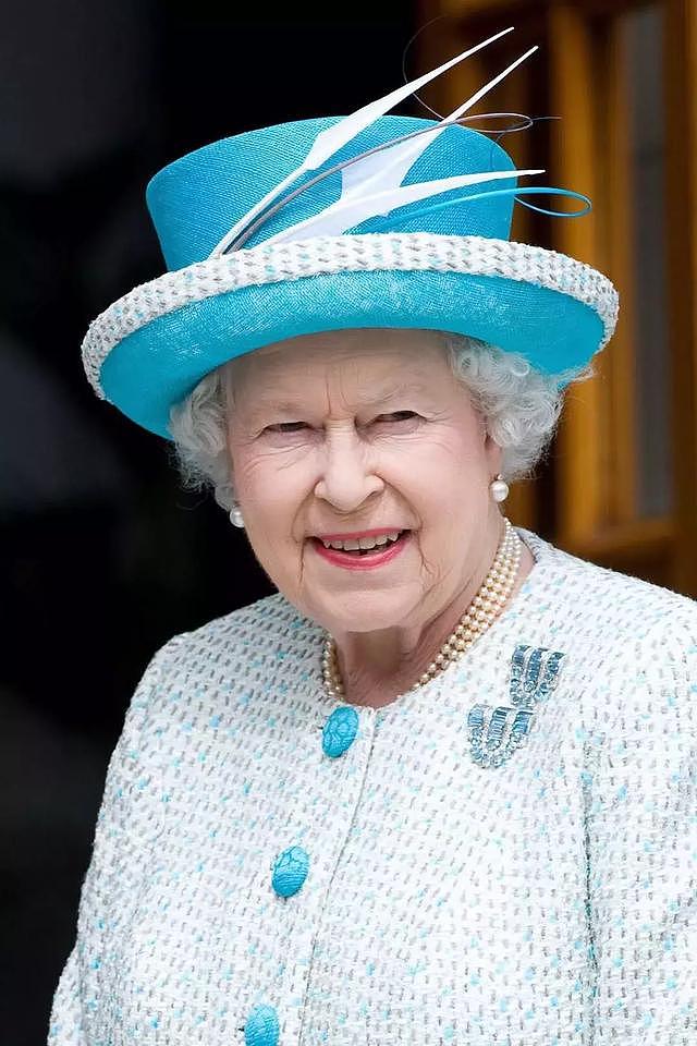 李嘉诚的英国投资史，曾被英国女王封为爵士，创造1000万就业机会