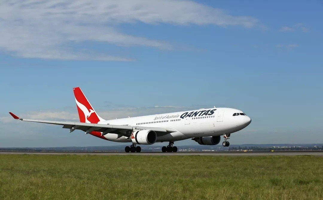 澳股行情 | 旅行需求不振油价上涨 澳航Qantas净利润下滑6.5％ - 1