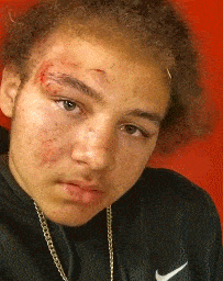 14岁少年惨遭警察暴力执法，躺地嘶吼裤子都被扒了…网友炸锅了！（组图） - 15