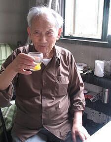 酒业泰斗逝世，享年112岁！喝酒，对长寿贡献有多大？