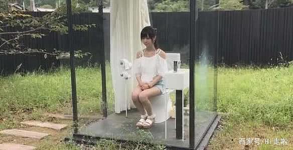 日本最刺激的公厕，进厕所超过10分钟，厕所就会慢慢变透明！（组图） - 1