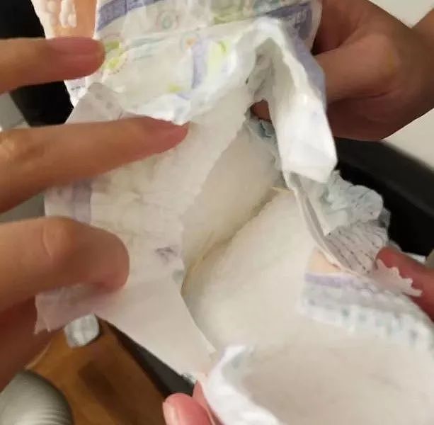 丧心病狂！华人Costco购买的婴儿纸尿布中惊现两根牙签！（组图） - 2