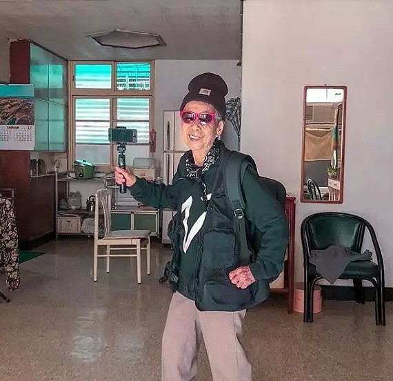 91岁中国奶奶穿搭潮爆全网，引10万网友争相模仿， 因为她，我取关了100个时尚博主 - 16