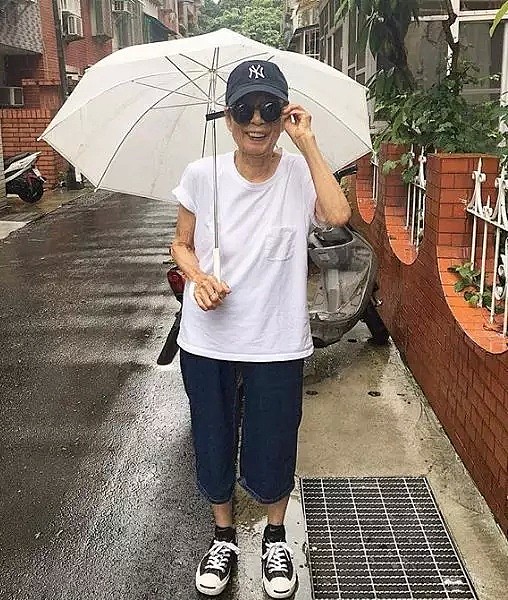 91岁中国奶奶穿搭潮爆全网，引10万网友争相模仿， 因为她，我取关了100个时尚博主 - 22