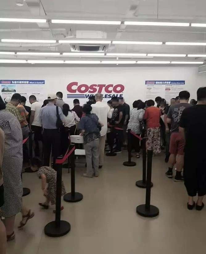 火爆！上海Costco开业啦！大家连夜排队办卡！停车场被挤满！（组图） - 8