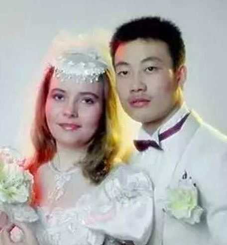 华裔体操冠军爱上瑞士美女 结婚移民后 他改变了一个国家的历史（组图） - 4