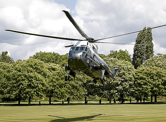 　特朗普的直升机降落白金汉宫（图源：Getty）