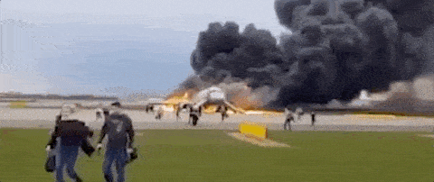 可怕！一架国航飞机突然起火 全机乘客紧急撤离 17亿飞机烧报废！（组图） - 10