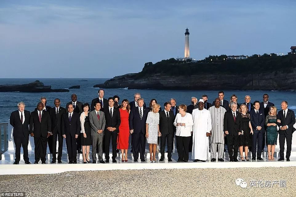 英国首相宣布关闭议会 还出动了女王 英镑大跌（组图） - 3