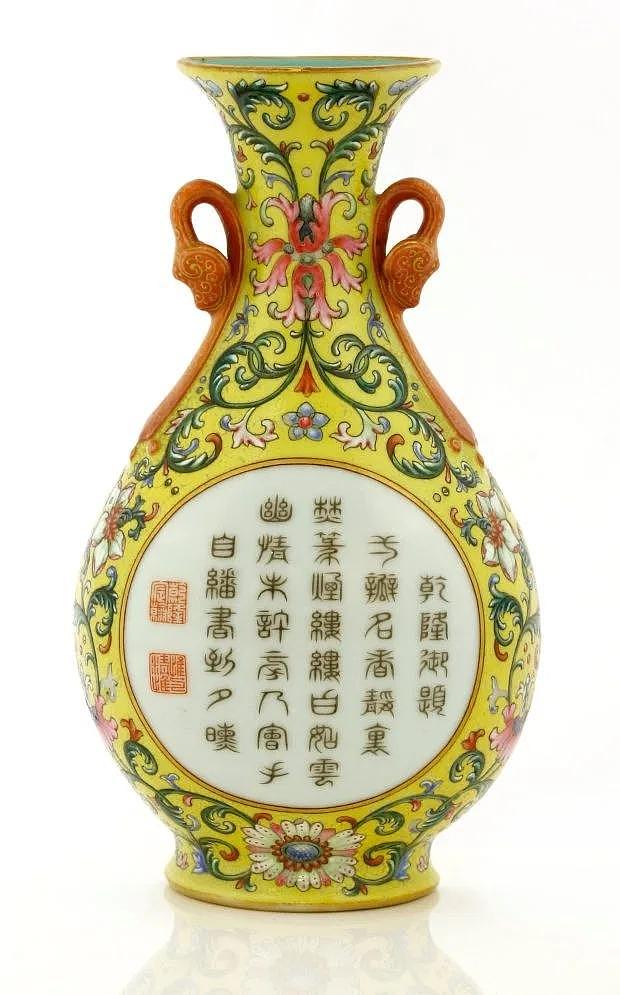 英国男子花8块买中国花瓶，经鉴定竟是乾隆文物，售价高达70万