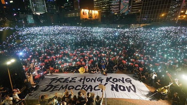 早前香港市民出席集会争取二十国集团（G20）峰会期间外国领袖关注香港问题，警方表示高峰期约1万人出席。