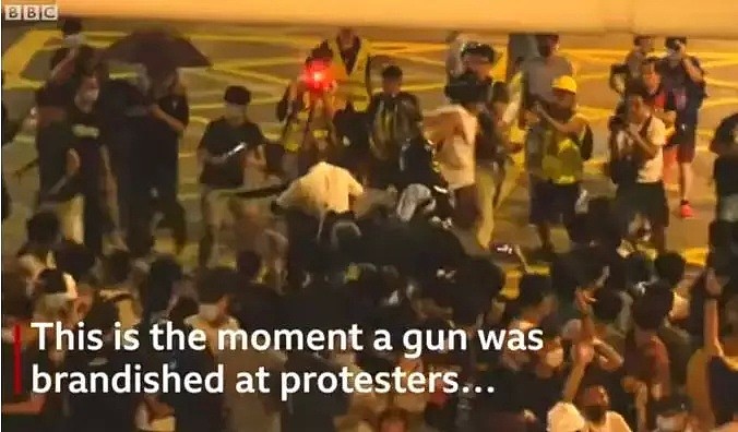 CNN道歉了！恶意污蔑香港警察，颠倒是非黑白，连美国人都看不下去了（组图） - 14