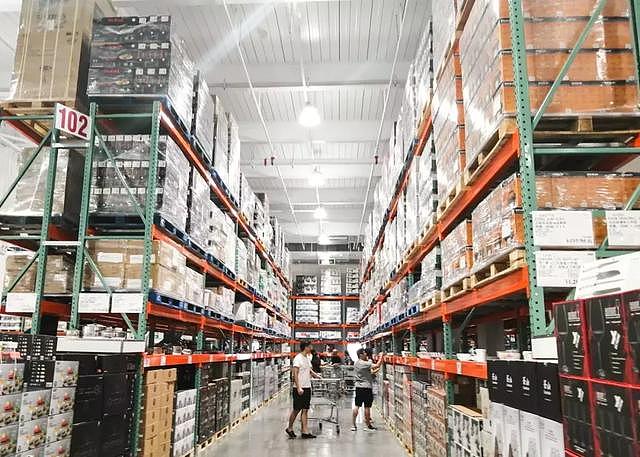 实地探访Costco：中国会员已超10万，有人去过一次却再也不想去了