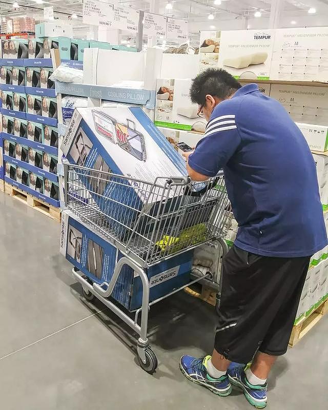 实地探访Costco：中国会员已超10万，有人去过一次却再也不想去了