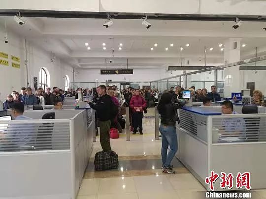 中国留学生入境美国受阻 驻洛杉矶总领馆表示关注（组图） - 6