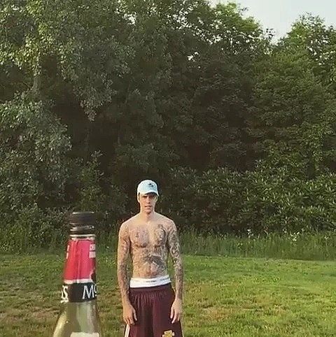 Bieber深夜自夸变成熟，结果被扒出婚内嫖娼…网友: 滚出加拿大！（组图） - 5