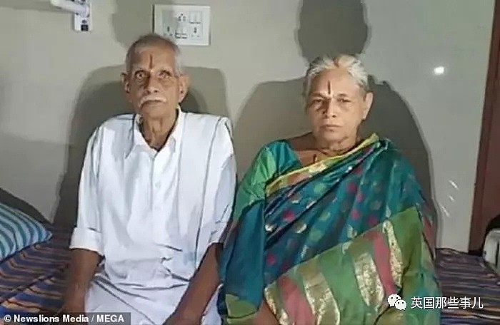 74岁老妇生下一对双胞胎女儿: