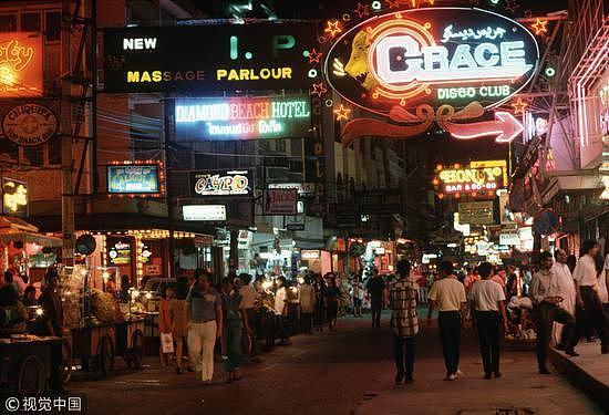 中国男游客深夜在泰国被打伤 只因拒绝女子陪酒