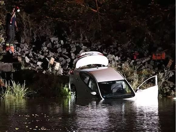 惨烈！温哥华奥迪宝马相撞 豪车瞬间报废 周末车祸8人死伤！（组图） - 5