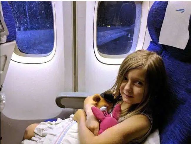恐怖！飞机座椅爬满臭虫，女乘客胆战心惊渡过9小时，下机发现被咬惨（组图） - 3