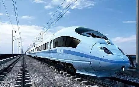 10年造不出一列高铁，火车仍然龟速，英国民众爆酸中国速度...