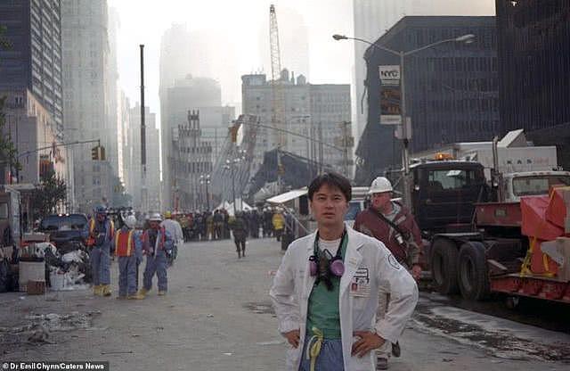 华裔医生首次公布911事件老照片，重返历史现场，感受人性光辉