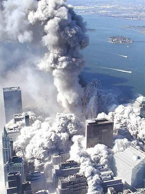 911恐袭过去整整十八年了，那些冲进火场的消防英雄如今怎么样了？（组图/视频） - 1