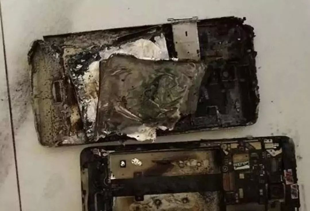 可怕！澳女iPhone充电器突然起火爆炸！4人险丧命 ，5分钟内民宅烧毁！震撼图！ - 15
