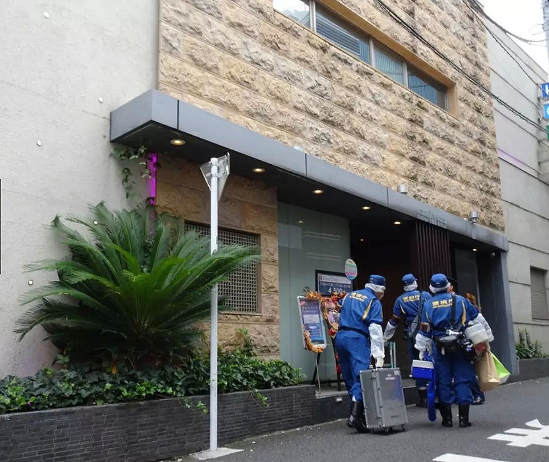 东京某情侣酒店发生杀人案，一具女性尸体被包裹在透明袋中...（组图） - 12