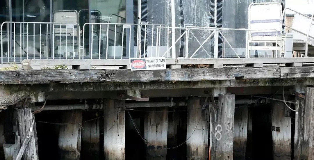 墨尔本百年码头发出危险信号，所有商户被迫歇业！修复时间恐长达6个月，1300名员工何去何从… - 21