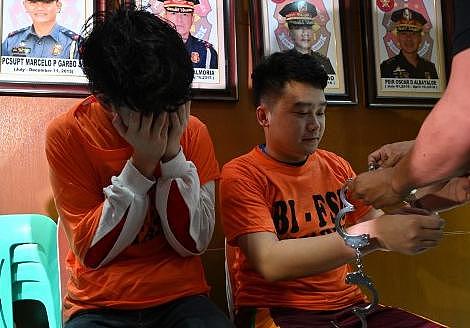 太丢人！324名中国公民在菲律宾网络赌博被捕，外交部：公正处理