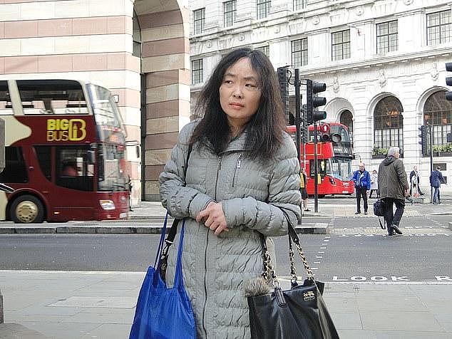 华裔女爱上英国教授疯狂跟踪被捕，曾发邮件邀请其去中国见父母