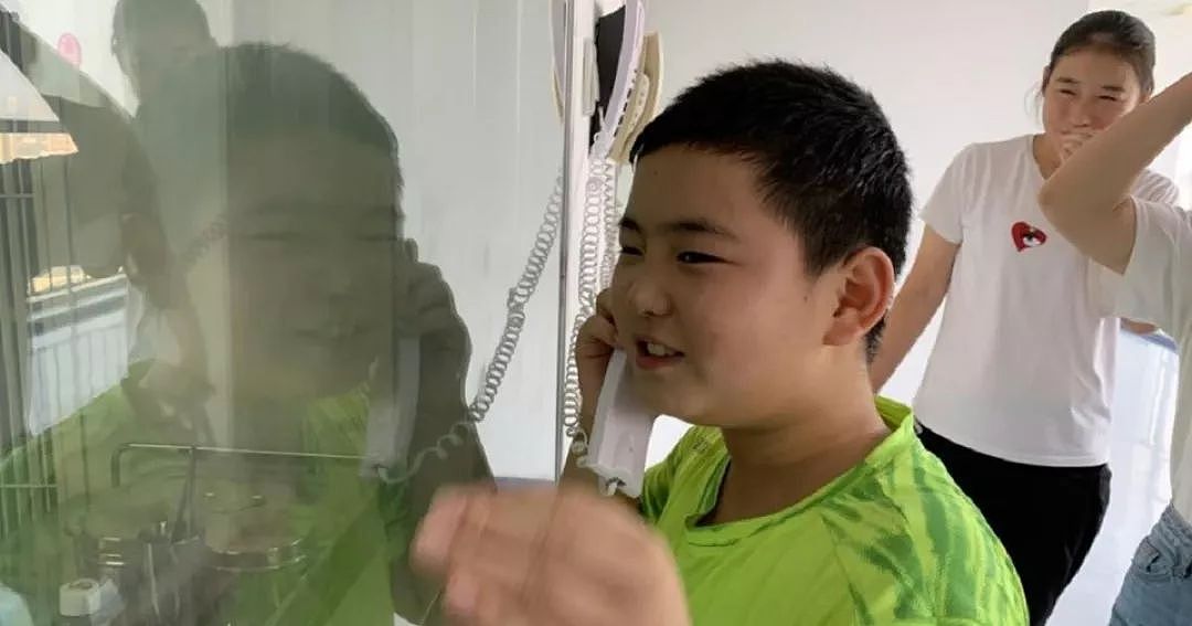 泪奔！10岁中国少年3个月增重40斤为救父 