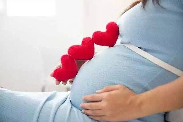 孕妇做B超被吓懵，腹中孩子突然睁眼怪笑！医生说这宝宝留不得…（组图） - 7