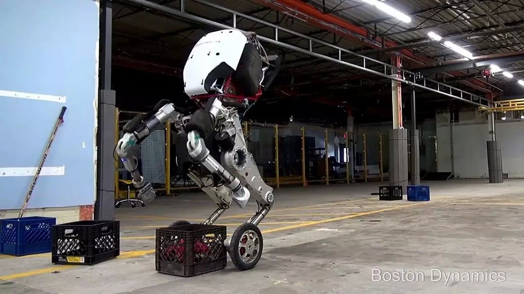 波士顿动力再放大招！双足机器人Atlas表演逆天体操，动作堪比运动员（视频/组图） - 11