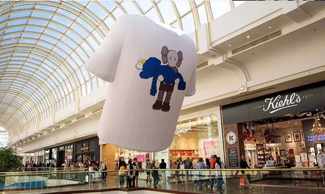 KAWS 快闪活动空降Chadstone！快来与艺术品互动，选购精美商品吧！还有机会赢得展览门票，享用免费鸡尾酒哦！ - 10