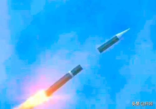 东风17导弹曝光，真正世界第一！高超音速蛇形弹道，击溃反导系统
