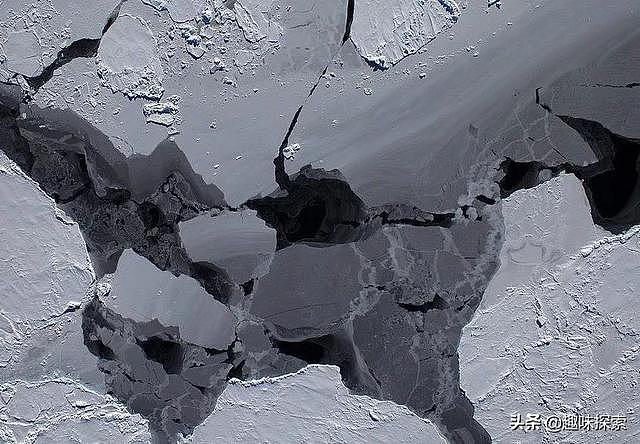 沉默20年！南极阿默里冰架终于崩塌，1636平方公里冰山滑入大海