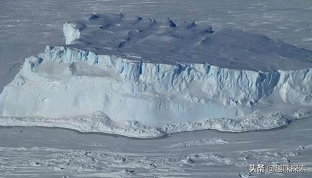沉默20年！南极阿默里冰架终于崩塌，1636平方公里冰山滑入大海