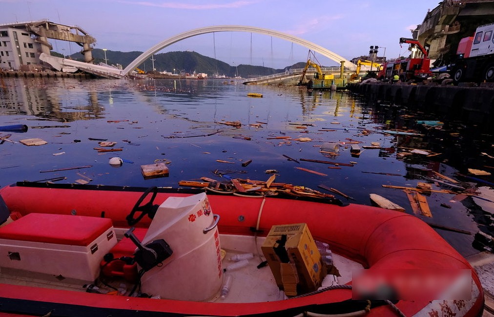 台湾大桥坍塌致6名菲籍、印尼籍渔民失联：4人确认死亡（组图） - 6
