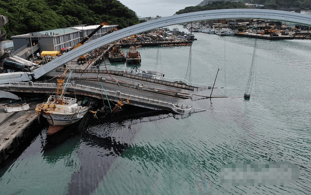 台湾大桥坍塌致6名菲籍、印尼籍渔民失联：4人确认死亡（组图） - 7