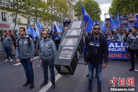 法国警察不堪工作压力展开“愤怒游行”（图） - 3