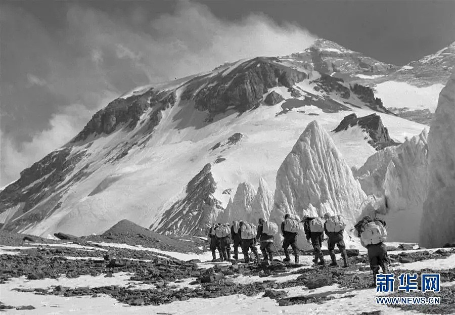 他是第一次登上珠峰的中国人，但你可能不知道他的名字（组图） - 9