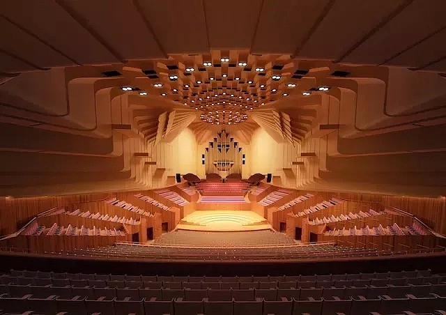 “宇宙地标”悉尼歌剧院将在闭馆前，迎来最后一位中国歌手。 - 13