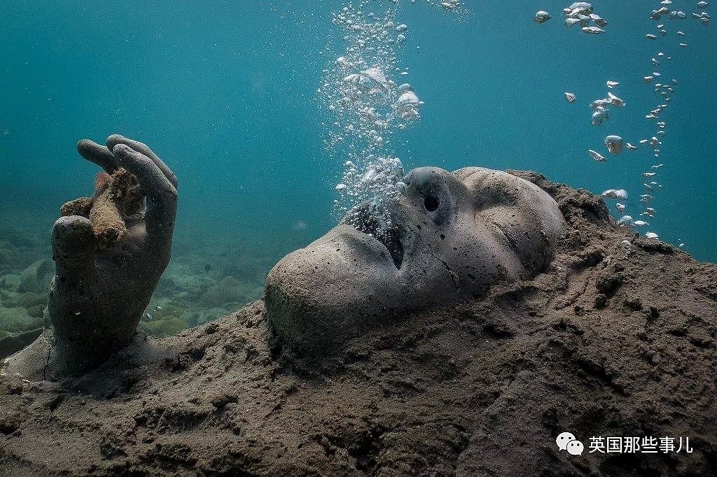海底这几尊惊悚雕像背后，是一个人最深沉的告白（组图） - 8